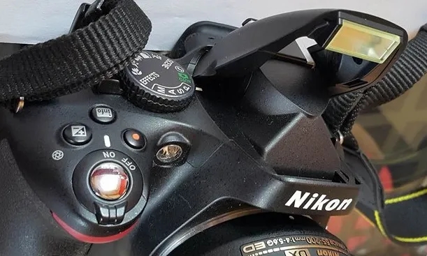Jak wyłączyć lampę błyskową w aparacie Nikon i uniknąć niechcianych zdjęć