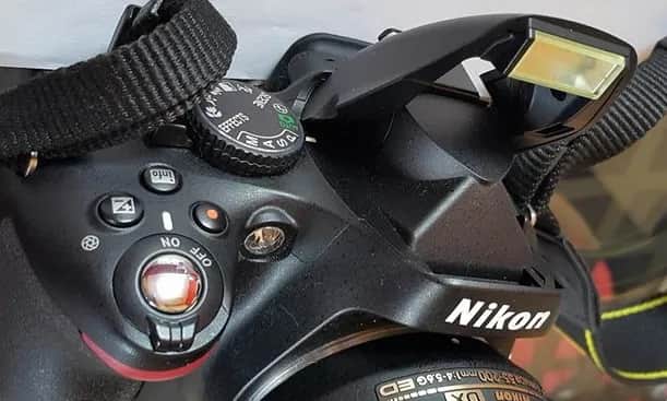 Jak wyłączyć lampę błyskową w aparacie Nikon i uniknąć niechcianych zdjęć