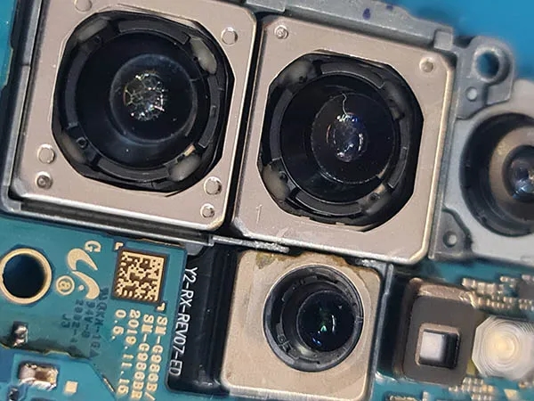 Ile kosztuje wymiana aparatu w telefonie Samsung? Sprawdź ceny naprawy