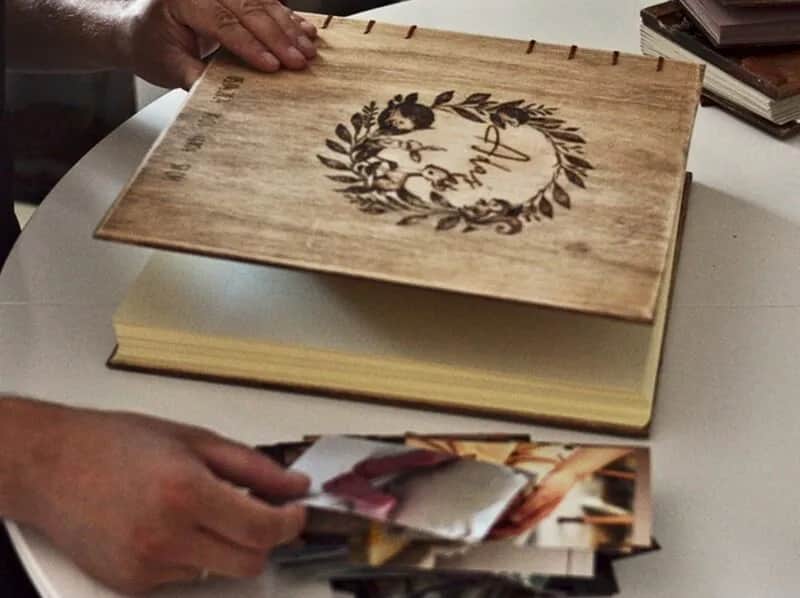 Ręcznie robiony album na zdjęcia - jak łatwo stworzyć wyjątkowe wspomnienia