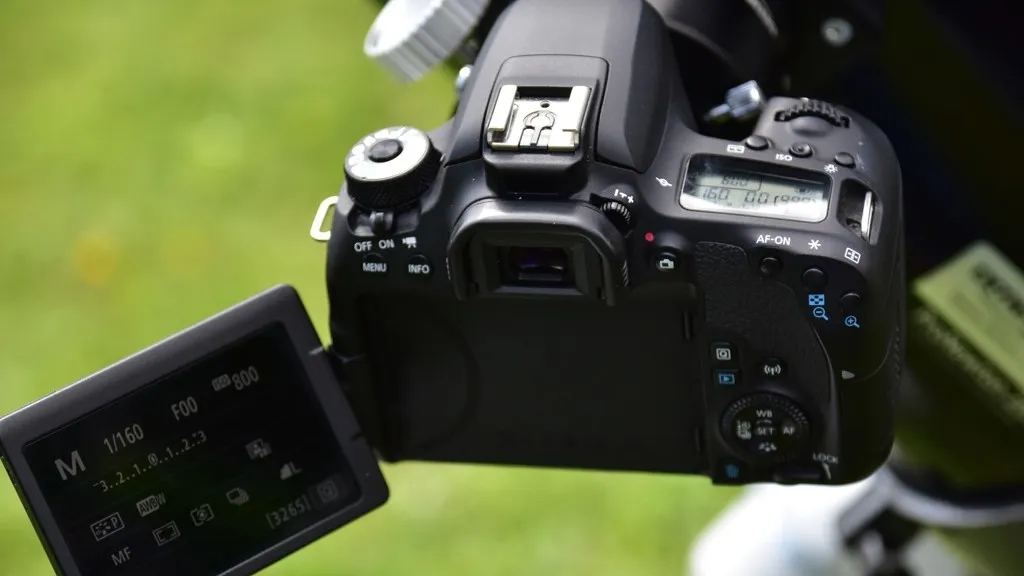 Jaki aparat do astrofotografii - wybierz najlepszy sprzęt dla siebie