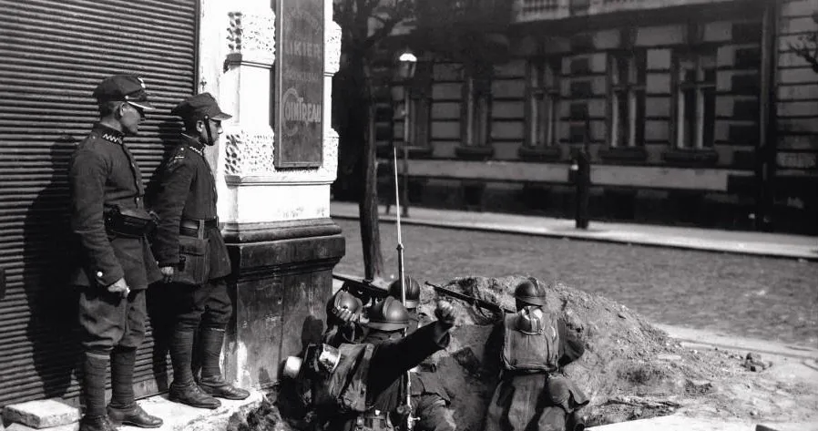 Dlaczego wybijano szyby niektórych warszawskich fotografów w czasie okupacji?