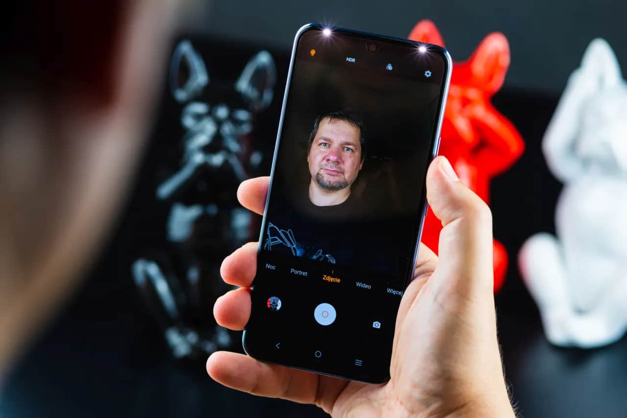 Jaki smartfon z dobrym aparatem - najlepsze modele do zdjęć wysokiej jakości